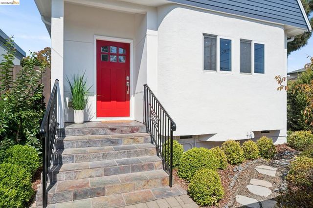 1537 Ashby Ave, Berkeley, CA 94703