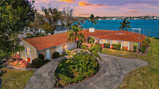 436 BAYSHORE DRIVE, Venice, FL 34285