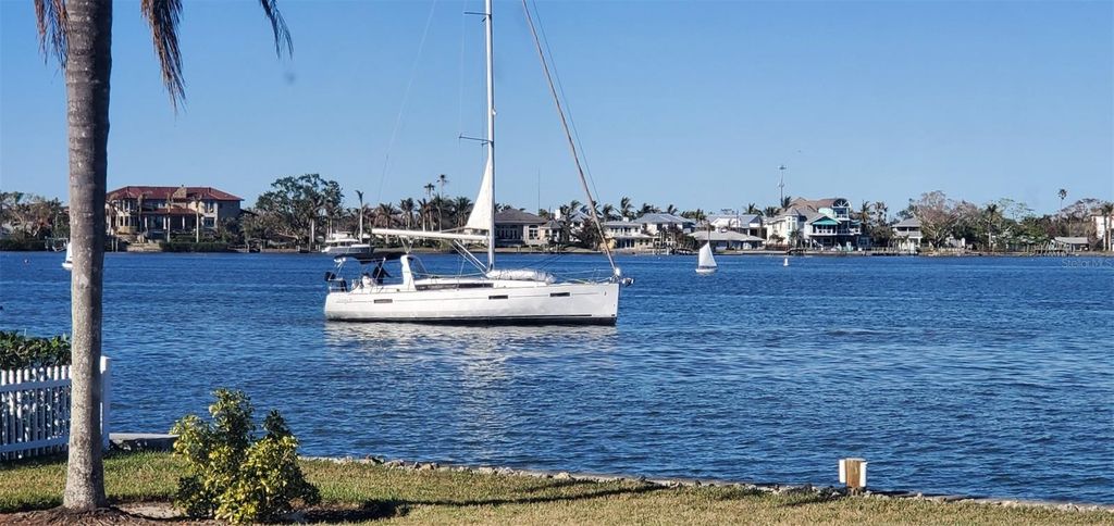 436 BAYSHORE DRIVE, Venice, FL 34285