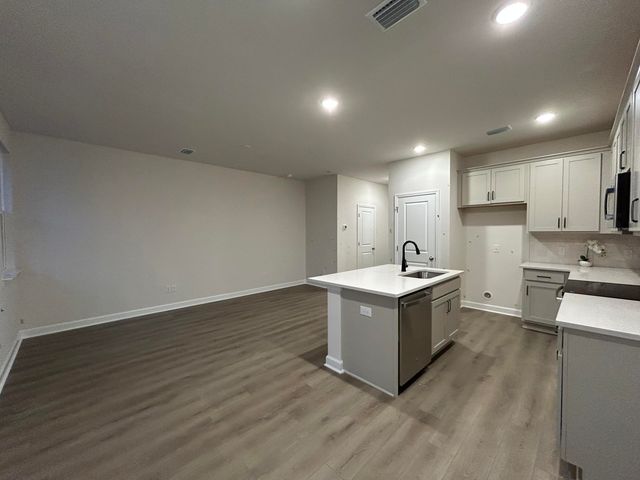 453 Martins Creek Boulevard, Summerville, SC 29485