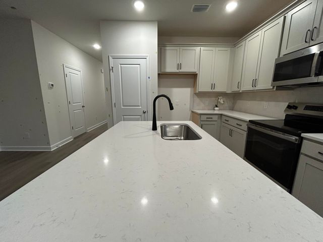 453 Martins Creek Boulevard, Summerville, SC 29485