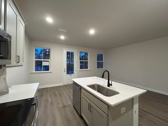 453 Martins Creek Boulevard, Summerville, SC 29485