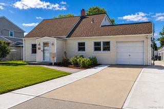 53 James Lane, Levittown, NY 11756