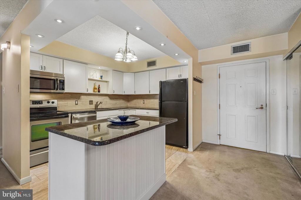 10502 VALLEY FORGE CIR #502, KING OF PRUSSIA, PA 19406 — photo 4