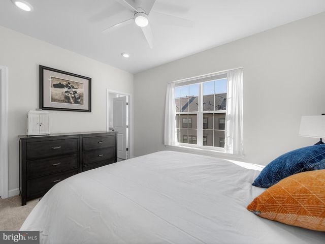 4380 FAIR LAKES CT, Fairfax, VA 22033