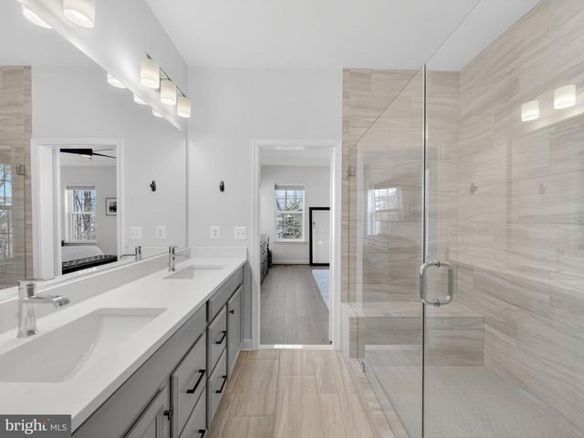 4380 FAIR LAKES CT, Fairfax, VA 22033