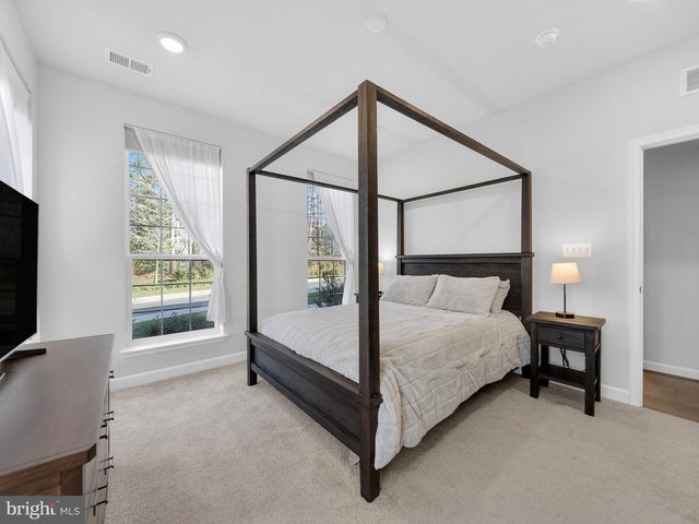 4380 FAIR LAKES CT, Fairfax, VA 22033