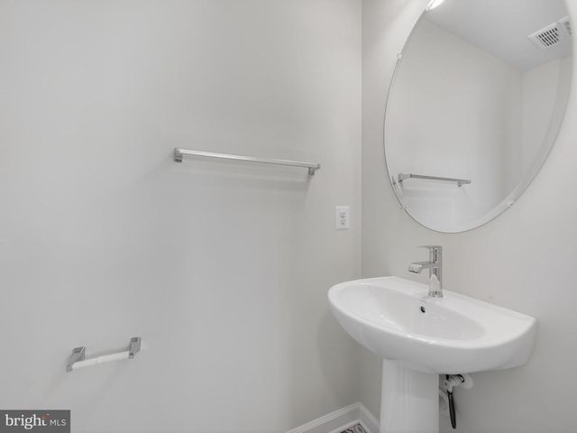 4380 FAIR LAKES CT, Fairfax, VA 22033