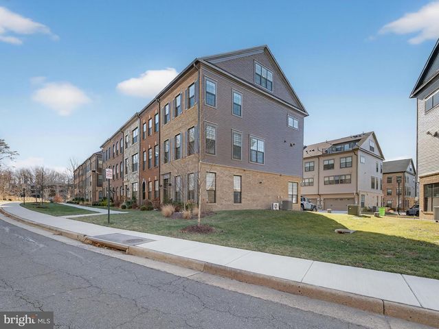 4380 FAIR LAKES CT, Fairfax, VA 22033