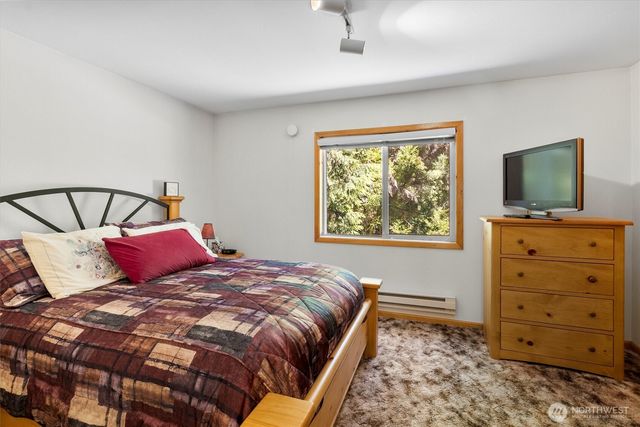 7101 Rainier Way, Glacier, WA 98244