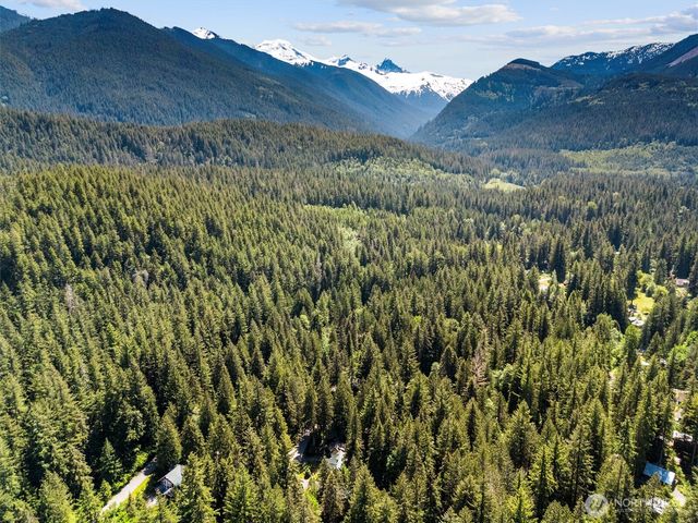 7101 Rainier Way, Glacier, WA 98244
