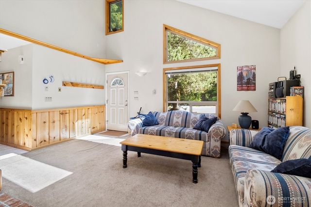 7101 Rainier Way, Glacier, WA 98244
