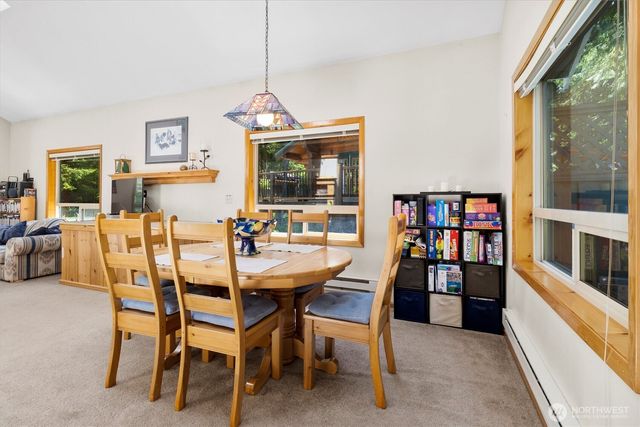 7101 Rainier Way, Glacier, WA 98244