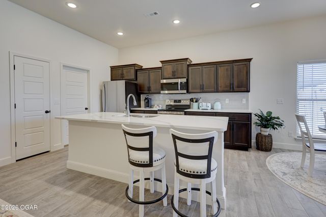 817 Delaney Drive, Carl Junction, MO 64834