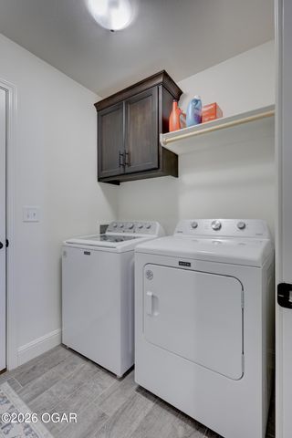 817 Delaney Drive, Carl Junction, MO 64834