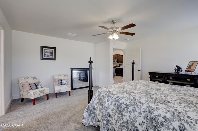 817 Delaney Drive, Carl Junction, MO 64834