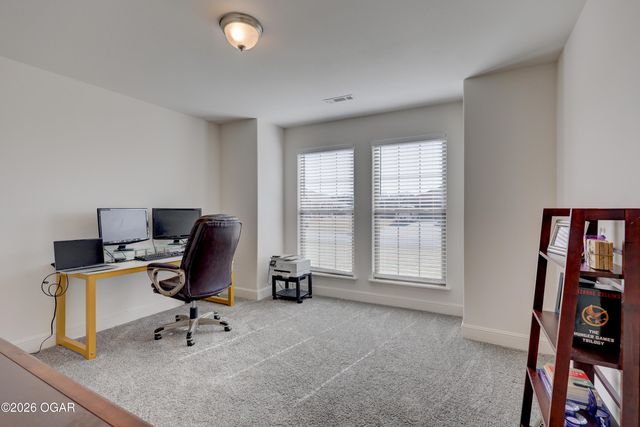 817 Delaney Drive, Carl Junction, MO 64834