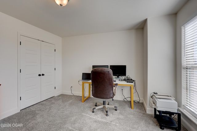 817 Delaney Drive, Carl Junction, MO 64834