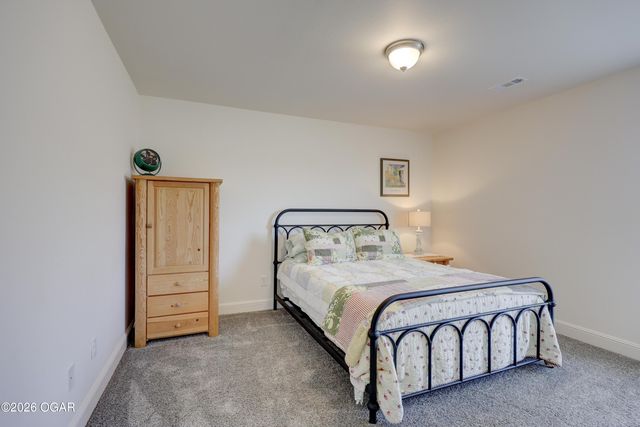 817 Delaney Drive, Carl Junction, MO 64834