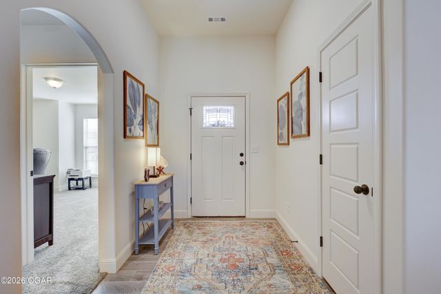 817 Delaney Drive, Carl Junction, MO 64834