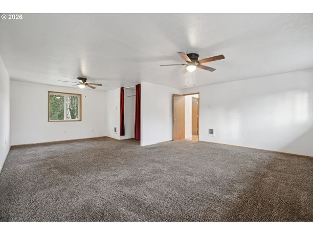 1900 Ne 84TH Way, Vancouver, WA 98665