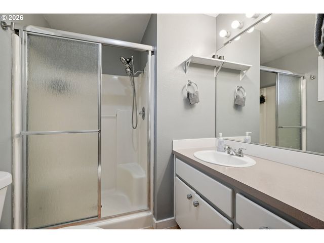 1900 Ne 84TH Way, Vancouver, WA 98665