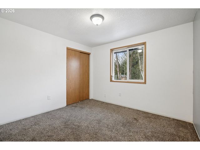 1900 Ne 84TH Way, Vancouver, WA 98665