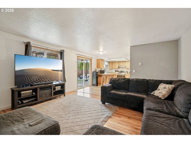 1900 Ne 84TH Way, Vancouver, WA 98665