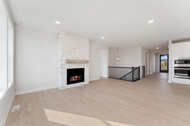 4890 127th Lane NE, Blaine, MN 55449