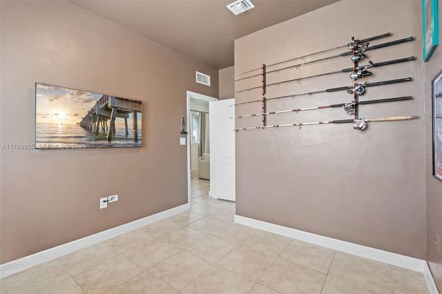 2731 SE 17th Avenue 211, Homestead, FL 33035