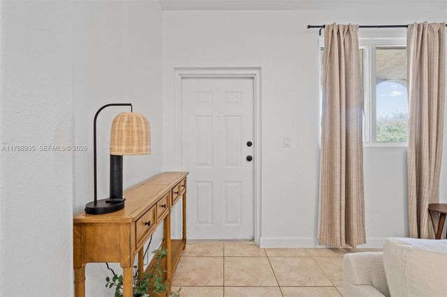 2731 SE 17th Avenue 211, Homestead, FL 33035