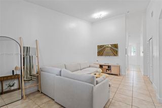 2731 SE 17th Avenue 211, Homestead, FL 33035