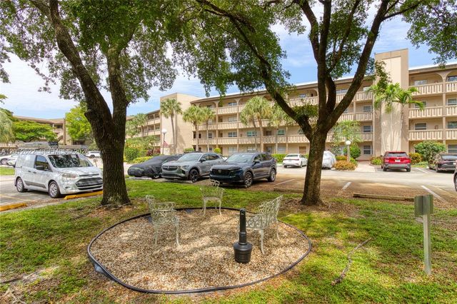 1701 Andros Isle F1, Coconut Creek, FL 33066
