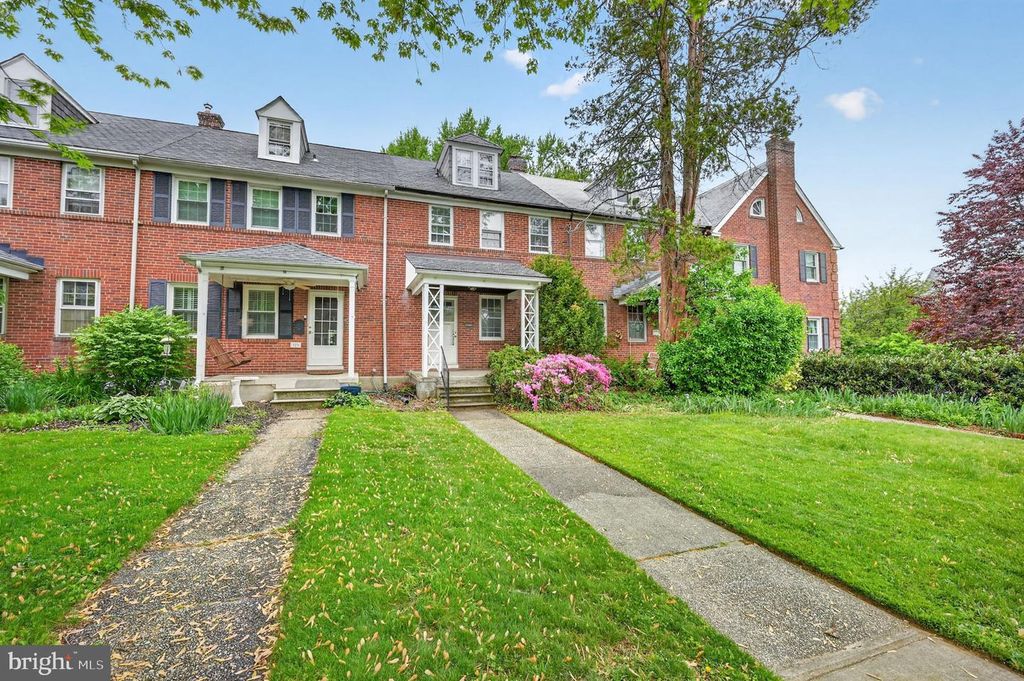 Image 41 of property listing at 124 DUNKIRK RD, Baltimore, MD 21212