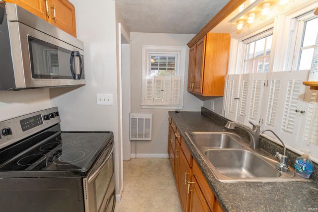 58855 County Road 11, Elkhart, IN 46517