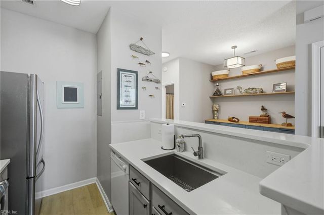 865 Little Bay Ave Apt 2, Norfolk, VA 23503