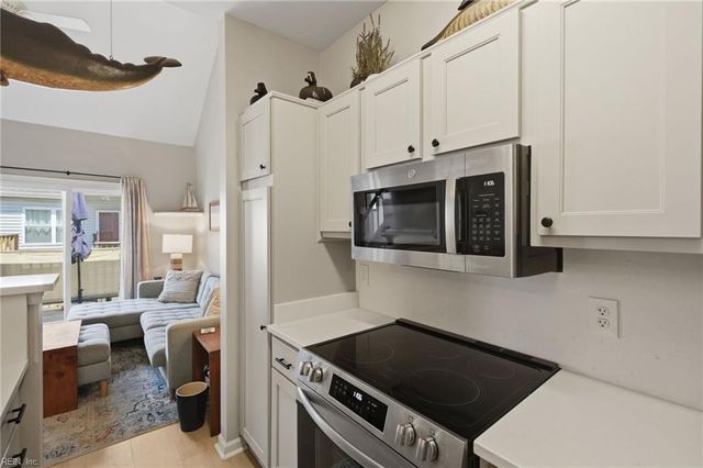 865 Little Bay Ave Apt 2, Norfolk, VA 23503