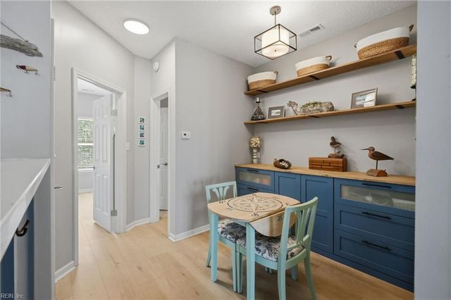 865 Little Bay Ave Apt 2, Norfolk, VA 23503