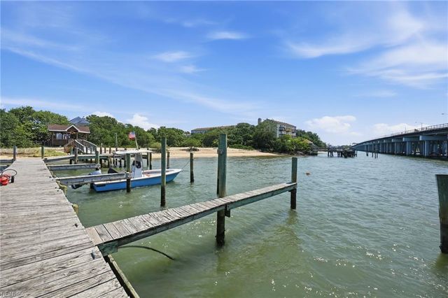 865 Little Bay Ave Apt 2, Norfolk, VA 23503