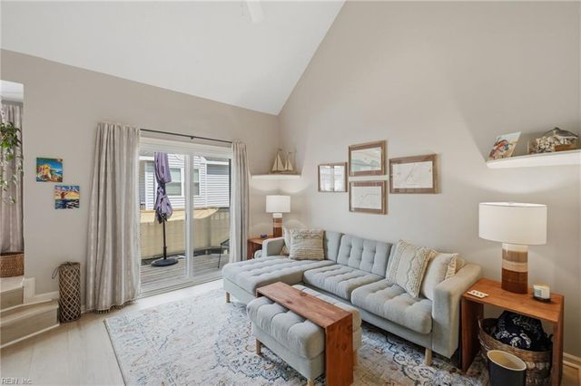 865 Little Bay Ave Apt 2, Norfolk, VA 23503