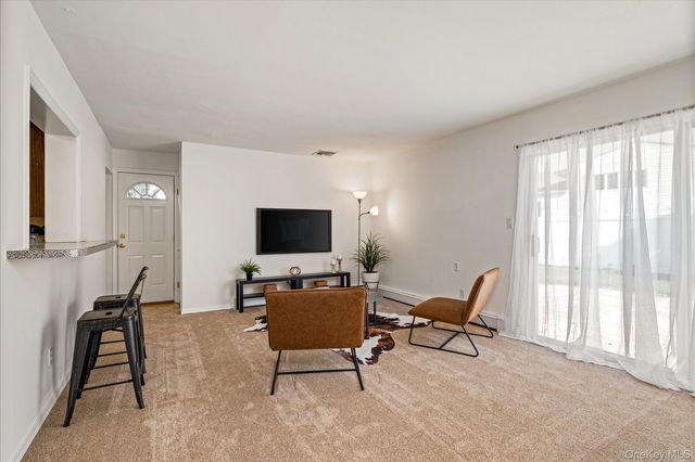 1887 Stanley Drive, South Merrick, NY 11566