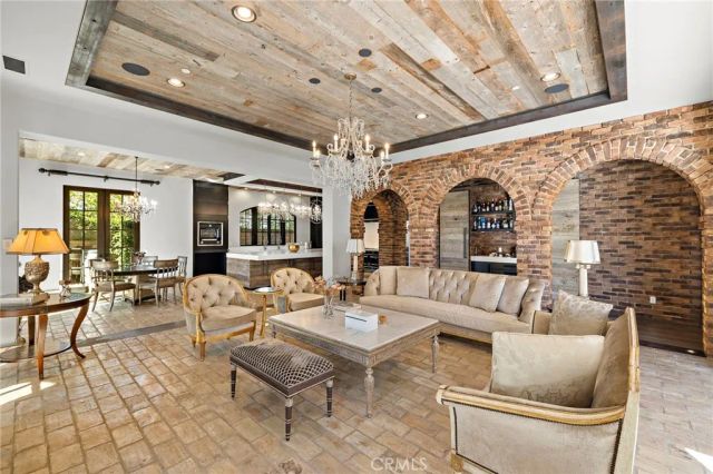 12 Thomas Road, Ladera Ranch, CA 92694