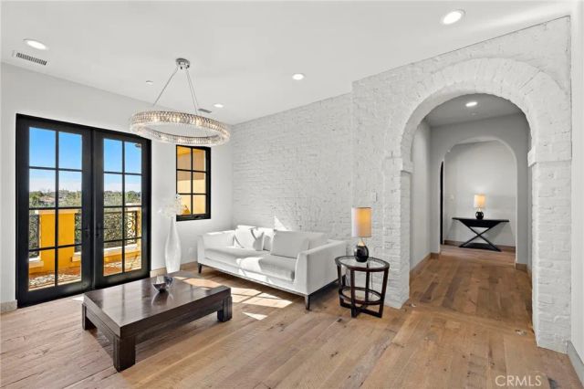 12 Thomas Road, Ladera Ranch, CA 92694