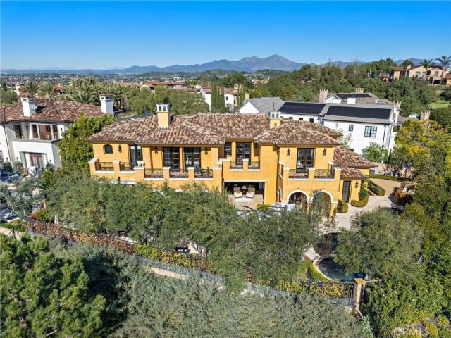 12 Thomas Road, Ladera Ranch, CA 92694