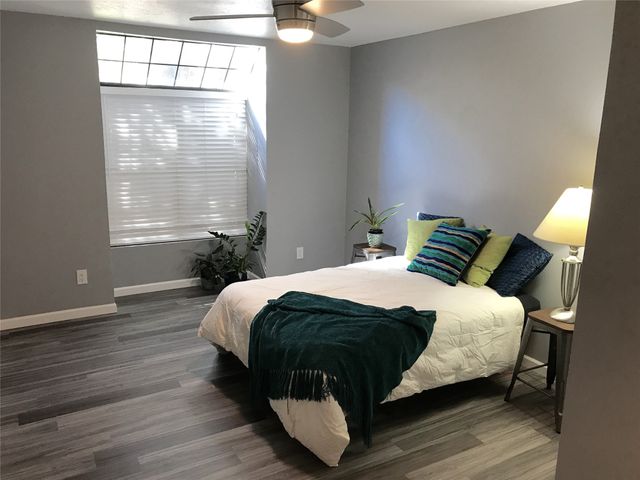 2505 Wedglea Drive 117, Dallas, TX 75211