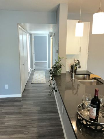 2505 Wedglea Drive 117, Dallas, TX 75211