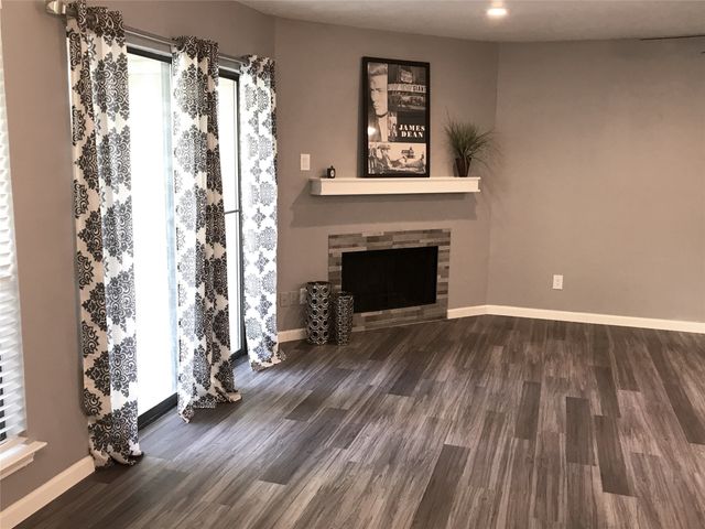 2505 Wedglea Drive 117, Dallas, TX 75211