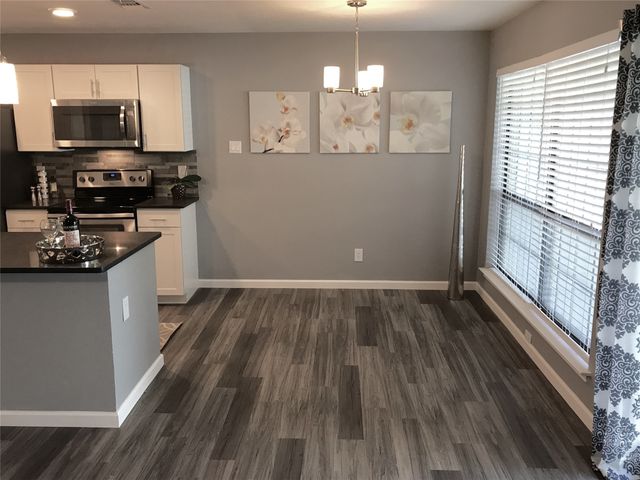 2505 Wedglea Drive 117, Dallas, TX 75211