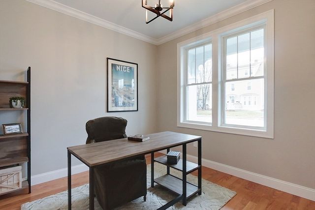 10 Pleasant St, Templeton, MA 01468