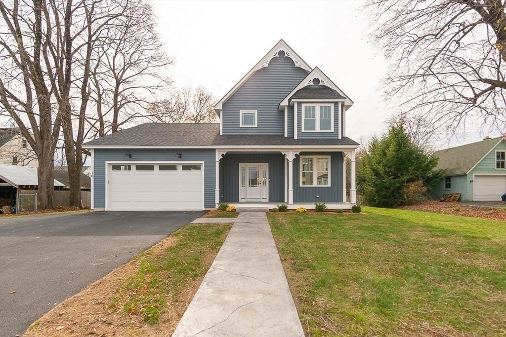 10 Pleasant St, Templeton, MA 01468